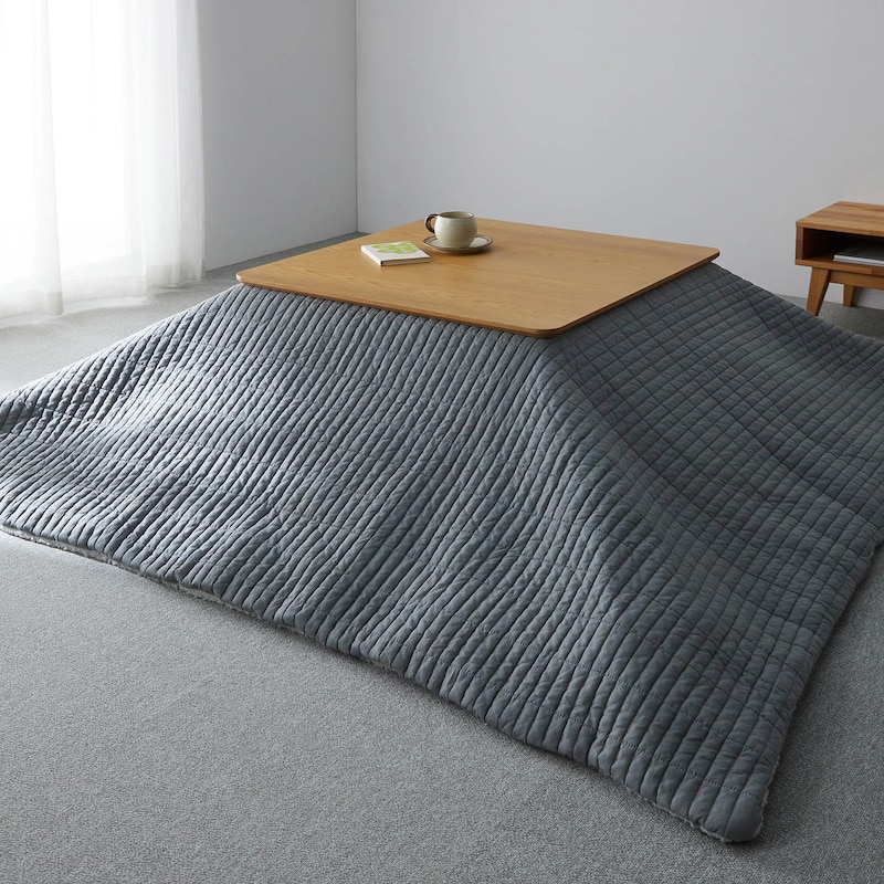 グレー／正方形　※天板サイズ約75×75cmのこたつを使用