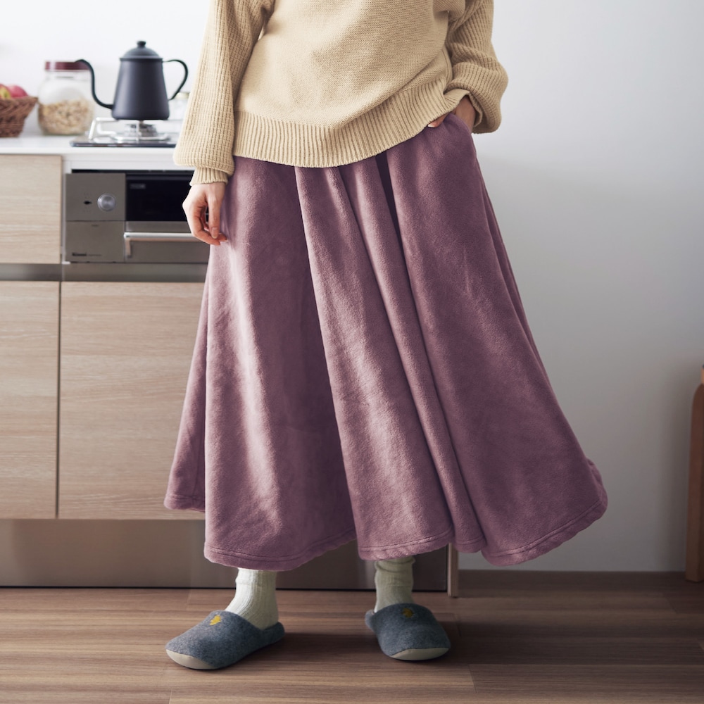 【ベルメゾン】やわらかな着心地で足腰を包む毛布スカート