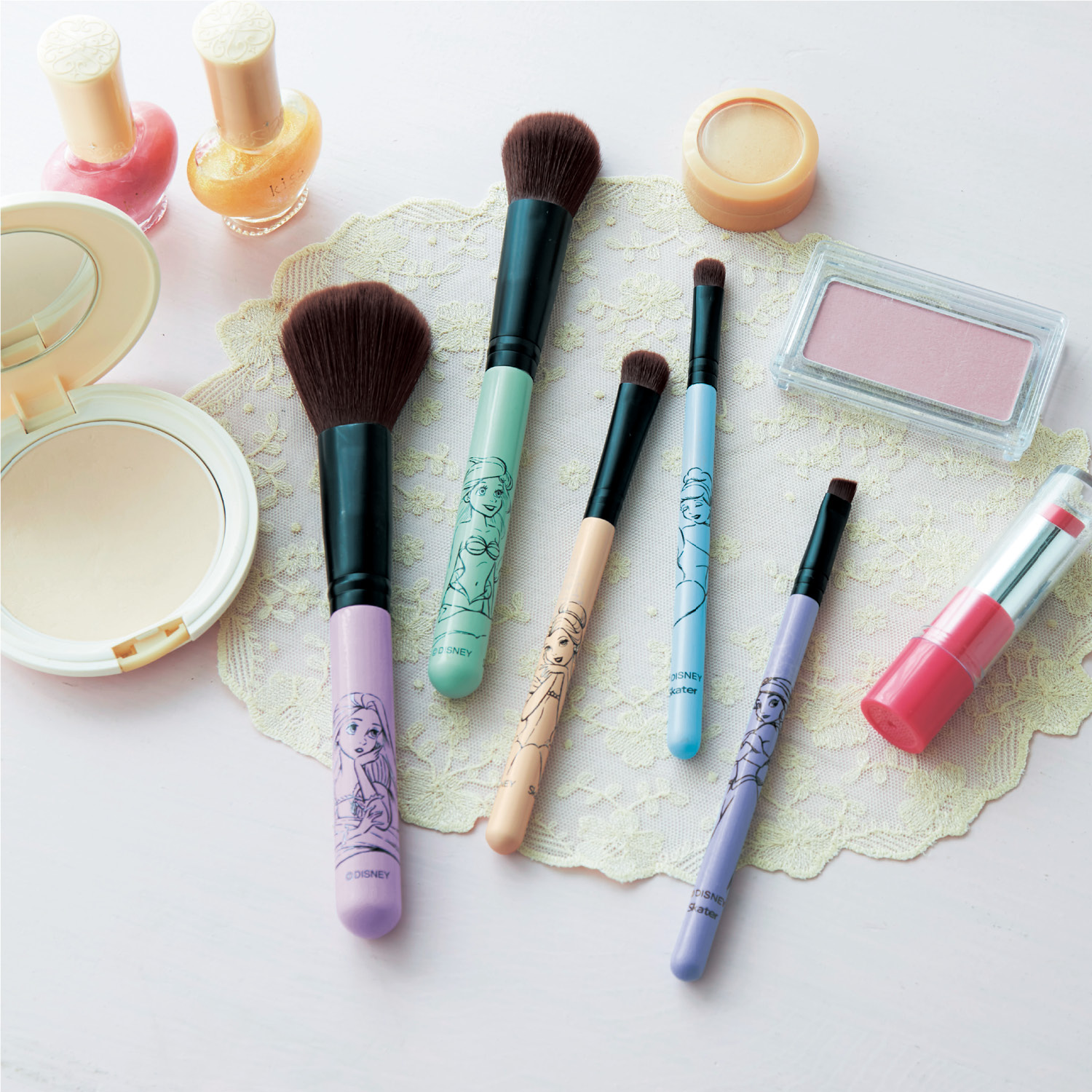 メイクブラシ 選べるキャラクター ディズニー Disney 通販のベルメゾンネット メイクブラシ 選べるキャラクター ディズニー Disney 通販のベルメゾンネット