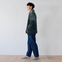 チャコール／モデル身長176cm・Lサイズ着用