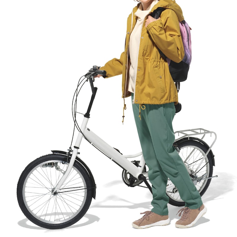 ※自転車に乗る際は、ヘルメットの着用が努力義務とされております。
