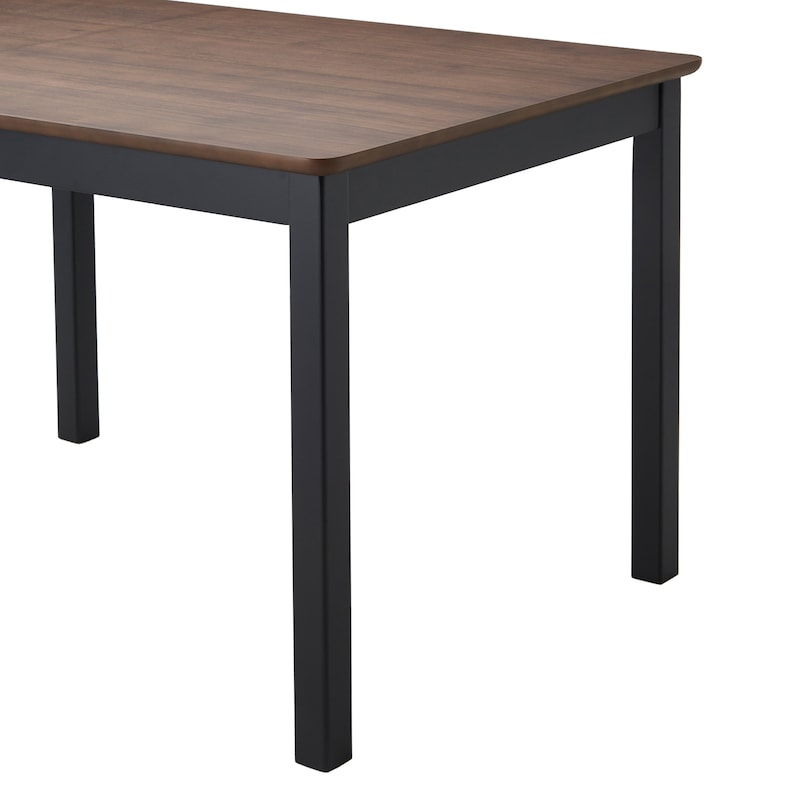 脚部アップ/ダークブラウン×ブラック