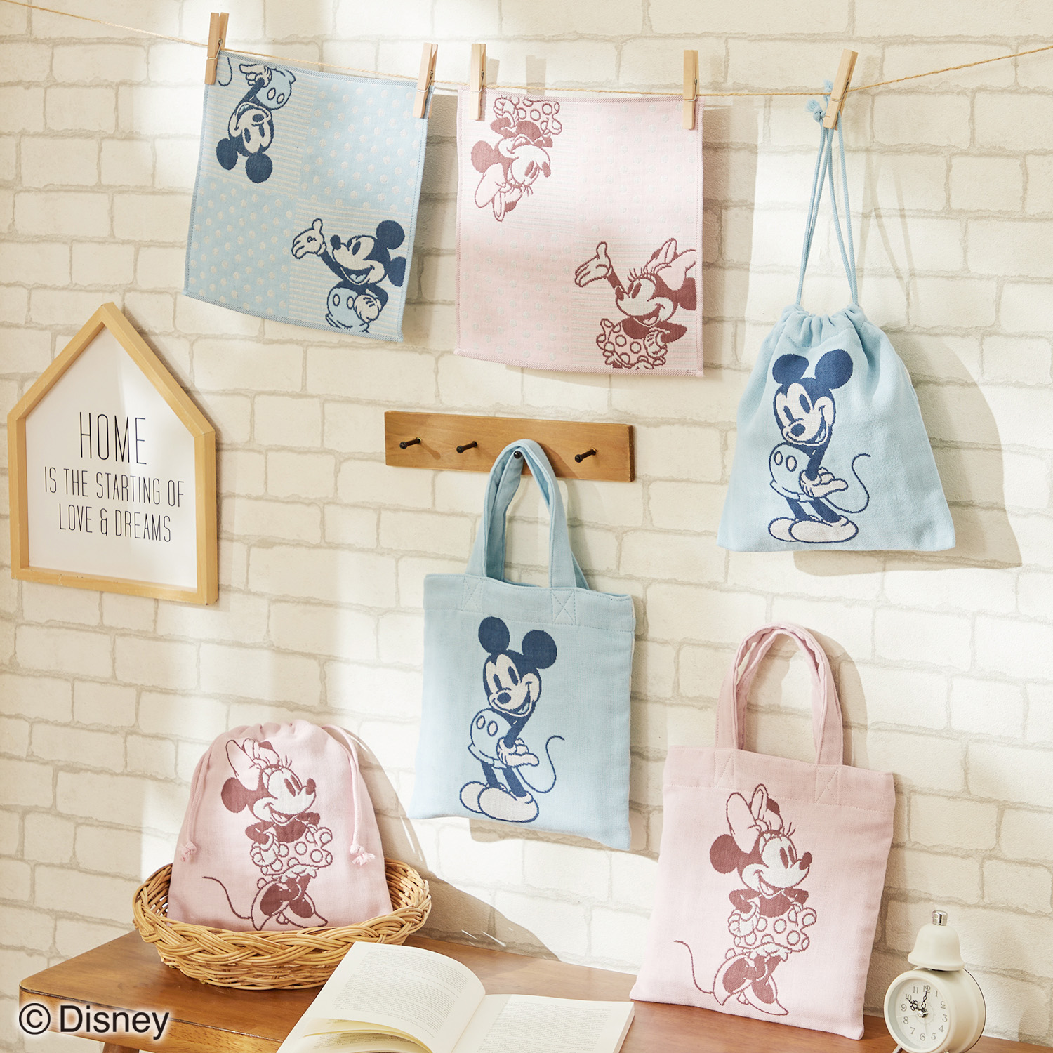 3重ガーゼハンカチ ミニバッグ 選べるキャラクター ディズニー Disney 通販のベルメゾンネット 3重ガーゼハンカチ ミニバッグ 選べるキャラクター ディズニー Disney 通販のベルメゾンネット