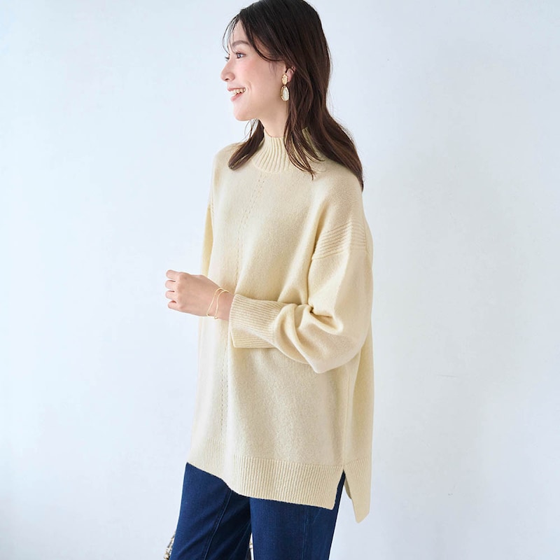 モデル身長170cm／M　＜アイボリー＞