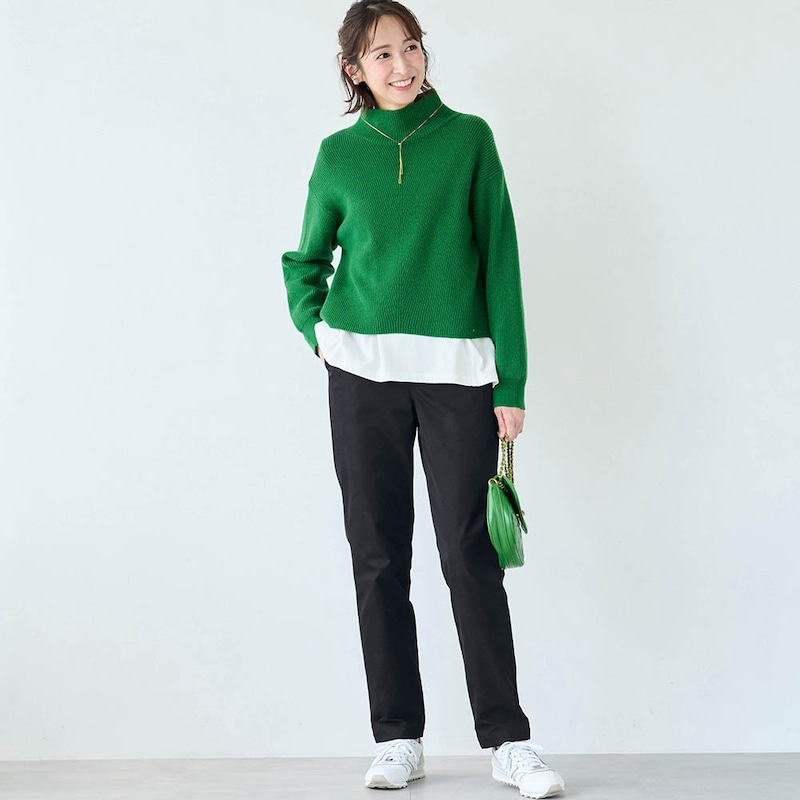 モデル身長169cm／M ※写真は撮影用のため股下+6cmになります。