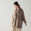ベージュ