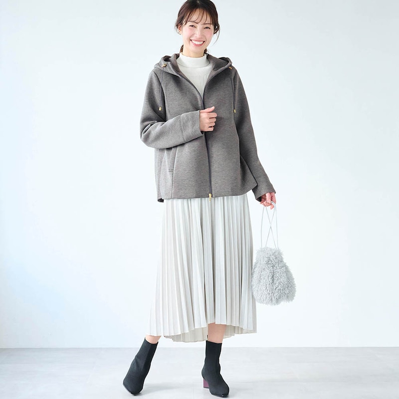 モデル身長173cm／M　※写真は撮影用のため、身丈+3cmになります。