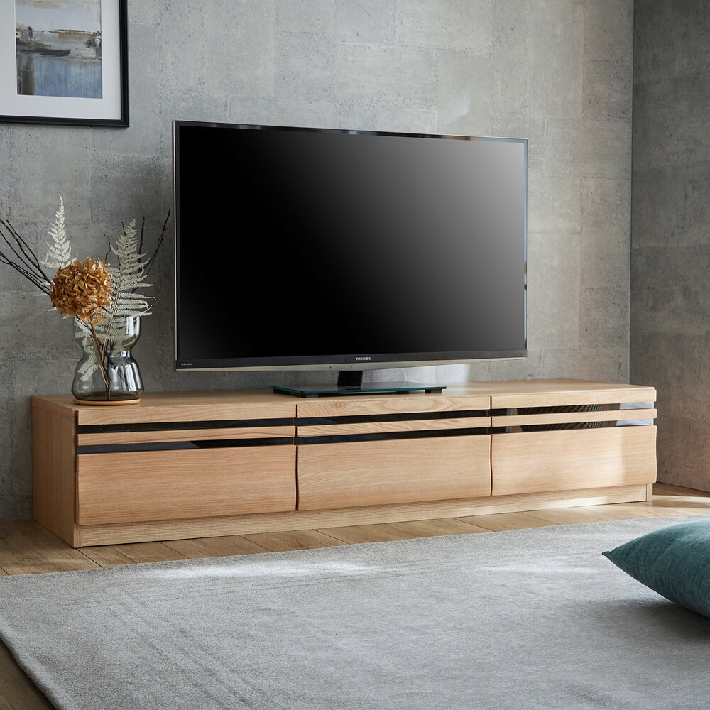 【ベルメゾン】重厚感のあるタモ材のローテレビ台