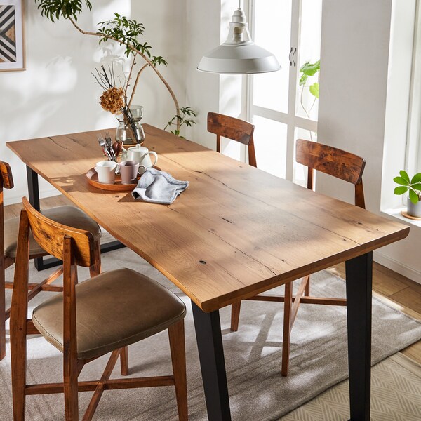 【ベルメゾン】まるで1枚板のようなオーク材のダイニングテーブル