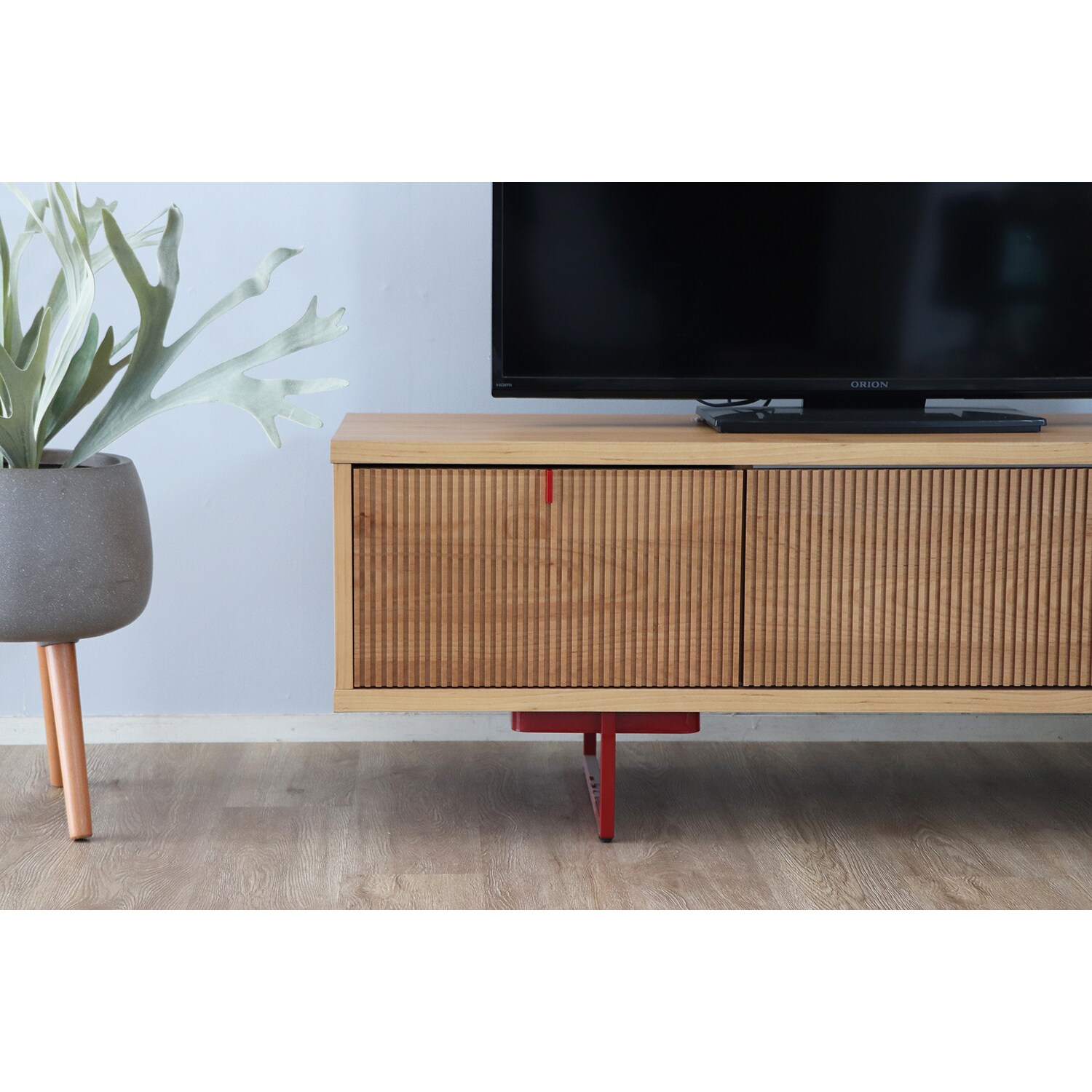 レッドカラーアクセントのテレビ台［日本製］（テレビ台/テレビボード