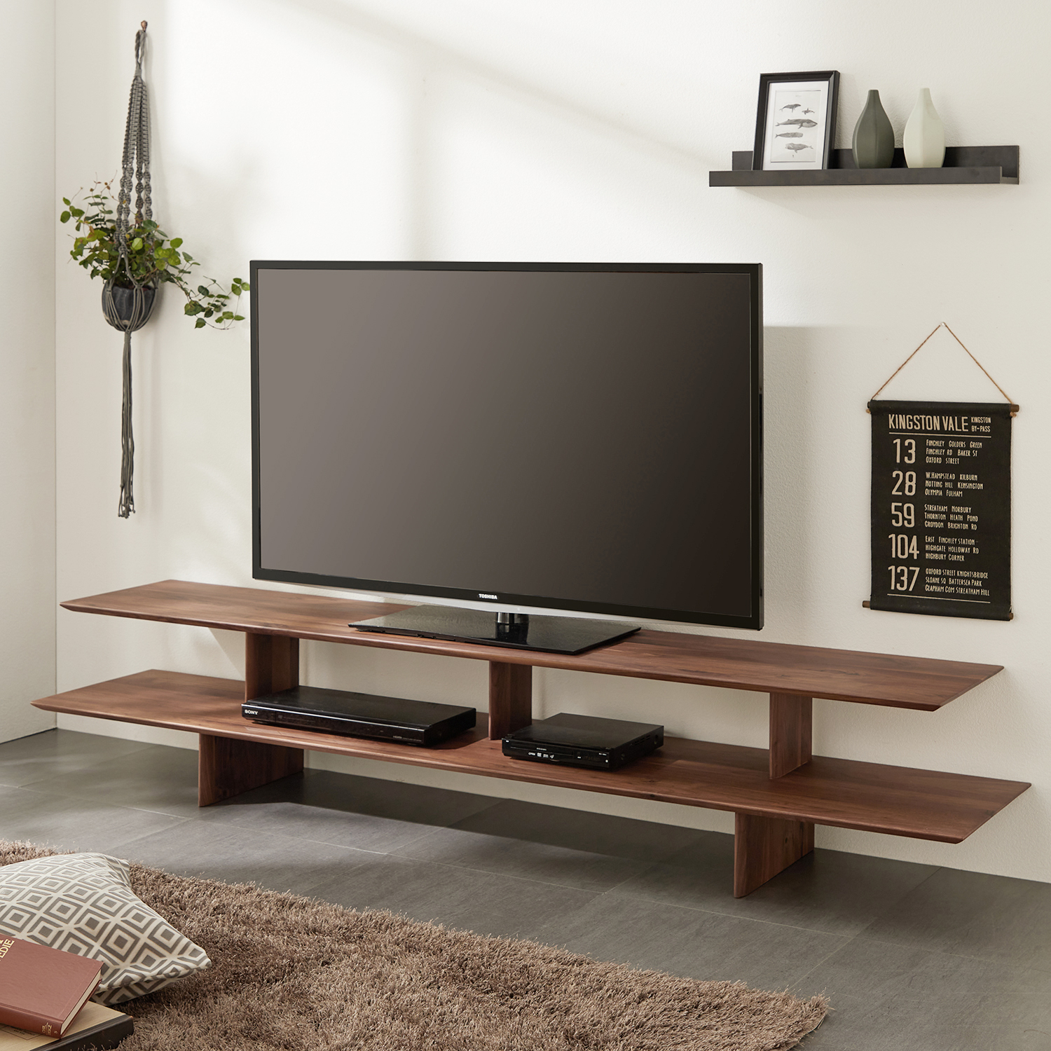 【ノーウェアライクホーム/NOWHERE LIKE HOME】ウォルナット材の木目が美しいラック仕様のテレビ台 【ノーウェアライクホーム/NOWHERE LIKE HOME】ウォルナット材の木目が美しいラック仕様のテレビ台