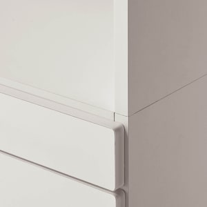 引出しは角は丸みをつけた優しいデザイン
