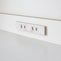 オープン棚と家電収納部にそれぞれコンセント付き
