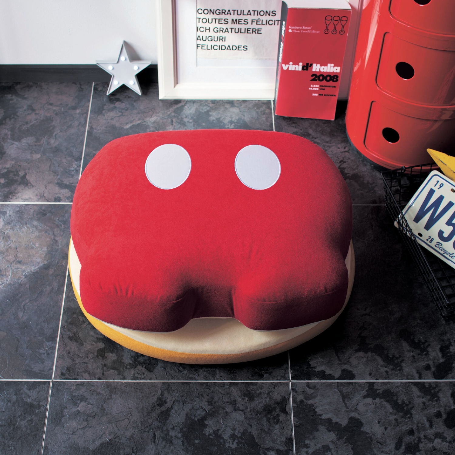 【折りたたんだ形もかわいい】 モチーフ型座椅子(選べるキャラクター)(ディズニー/Disney) 【折りたたんだ形もかわいい】 モチーフ型座椅子(選べるキャラクター)(ディズニー/Disney)