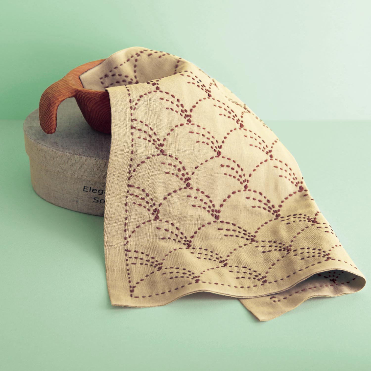 【くららぼ】ちくちく楽しむ 刺し子のかわいい花ふきん手作りキット