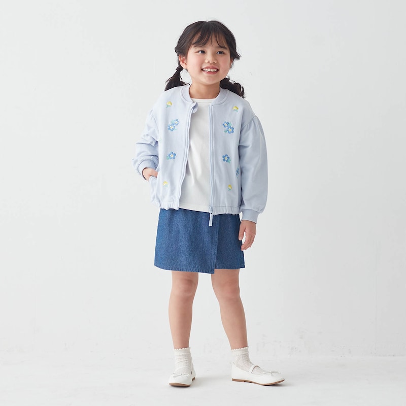 ペールブルー／モデル身長110cm・110サイズ着用
