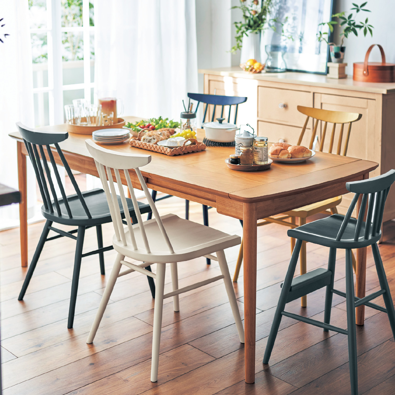 【ベルメゾン】北欧調伸長式ダイニングテーブル