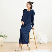 ネイビー／モデル身長165cm・マタニティMサイズ着用