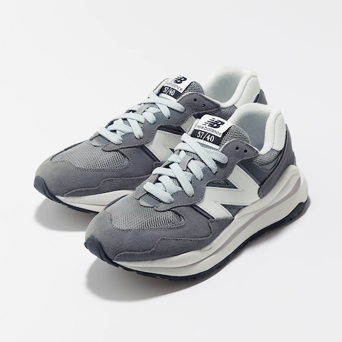 M5740スニーカー