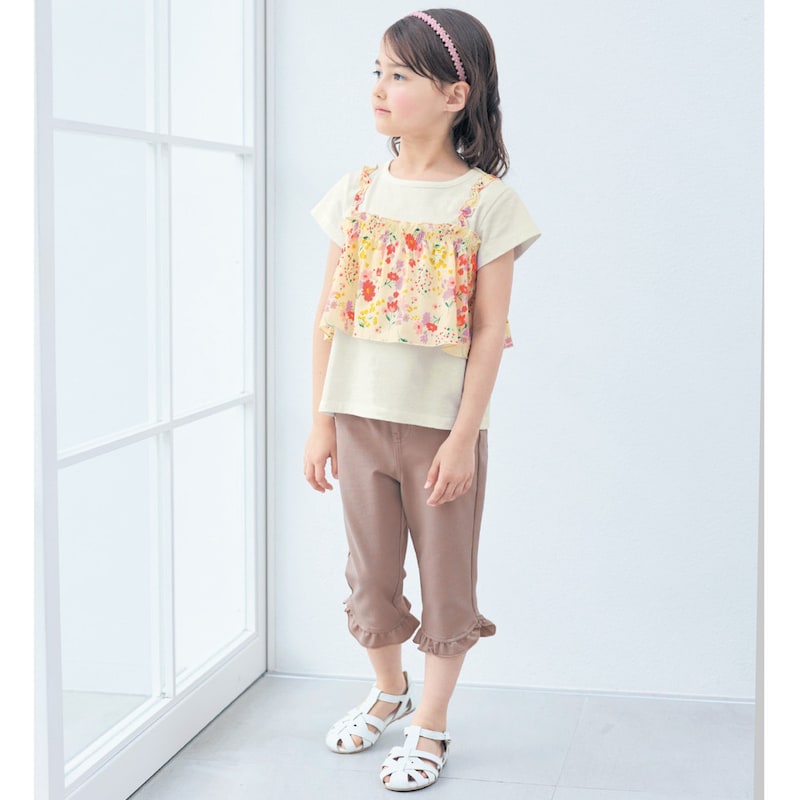 ピンクグレージュ／モデル身長114cm・サイズ110