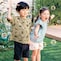 左)カーキベージュ（昆虫）／113.5cm・110、右)107cm・110
