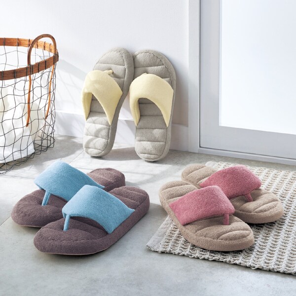 【ベルメゾン】素足が包まれるふかふかパイルの洗えるトングスリッパ 【夏スリッパ】