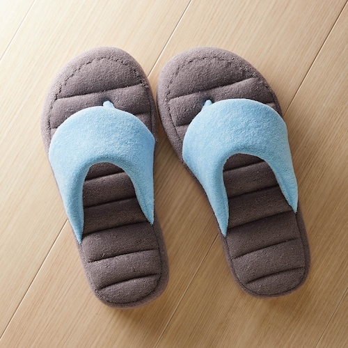 素足が包まれるふかふかパイルのトングスリッパ 【夏スリッパ】