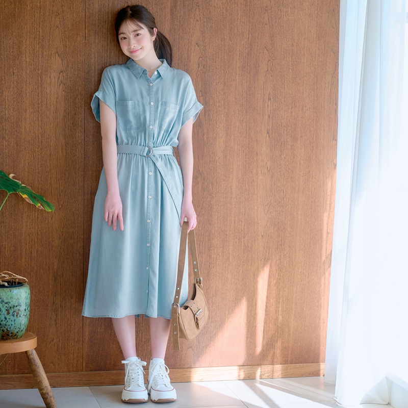 ライトブルー／モデル身長166cm・サイズJ-M