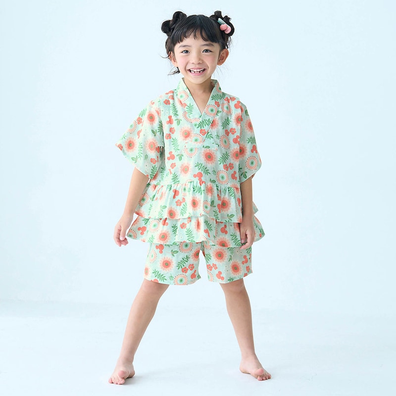 【新柄】ミッキーモチーフ（花柄）　モデル身長108cm／110着用