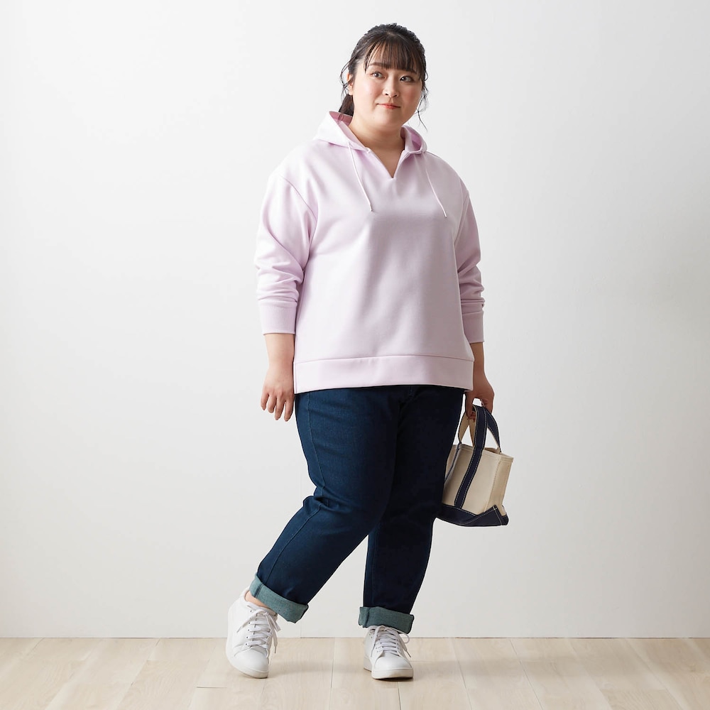 モデル身長154cm／4L・股下66cm