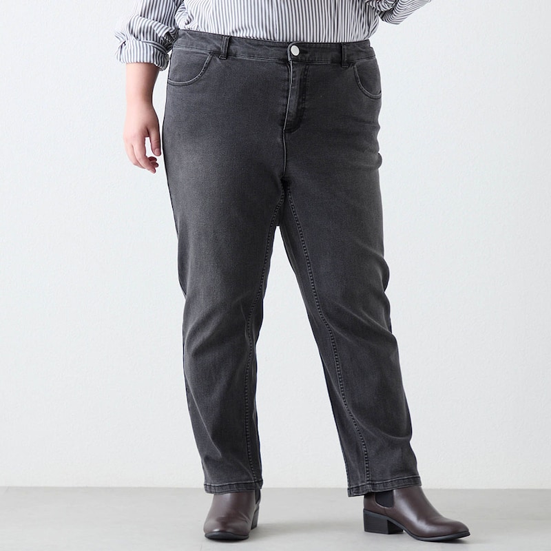 モデル身長157cm／3L・股下66cm