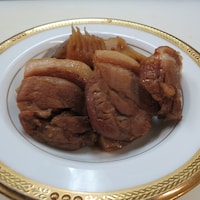 豚バラ角煮と竹の子・こんにゃくの煮物