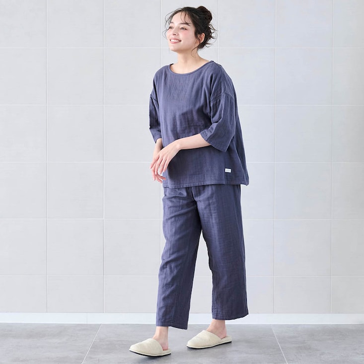 三重ガーゼの縫い代が肌にあたりにくいパジャマ