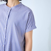 折り返した袖口はすっきり見えにも効果あり