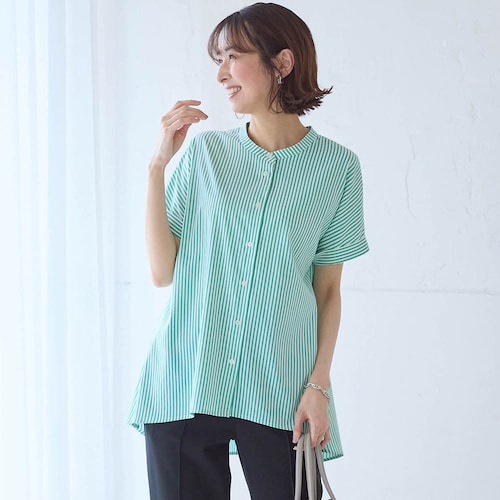 シワになりにくいスタンドネックシャツ