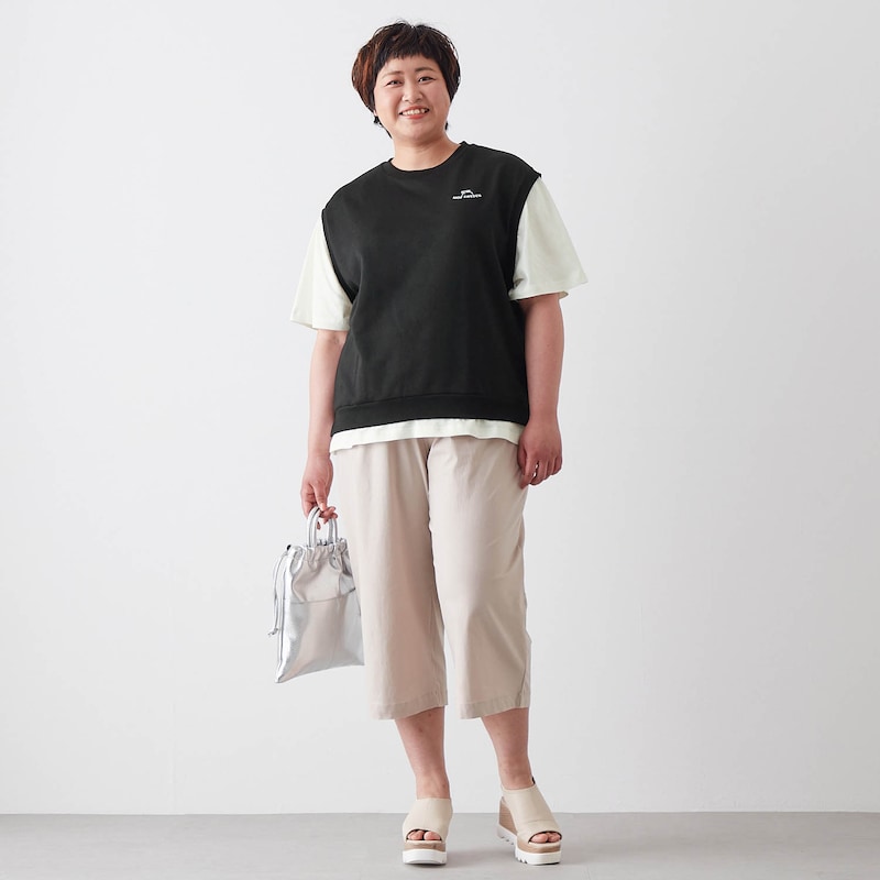 モデル身長168.5cm／4L・股下58cm