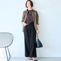 モデル身長168cm／M・股下62cm ※写真は撮影用のため股下+6cmになります。ブラック着用