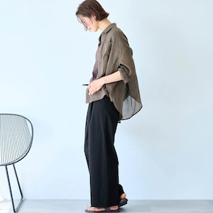 モデル身長168cm／M・股下62cm ※写真は撮影用のため股下+6cmになります。ブラック着用