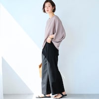 モデル身長168cm／M・股下62cm ※写真は撮影用のため股下+6cmになります。ブラック着用
