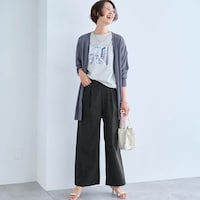 モデル身長168cm／M・股下62cm ※写真は撮影用のため股下+6cmになります。ブラック着用