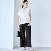 モデル身長166cm／M・股下62cm ※写真は撮影用のため股下+6cmになります。ブラック着用