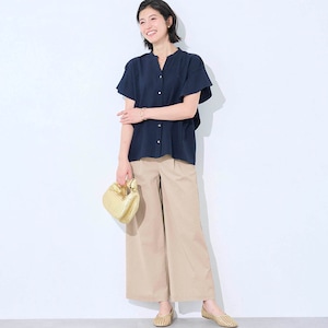 モデル身長168cm／M・股下62cm ※写真は撮影用のため股下+6cmになります。グレージュ着用