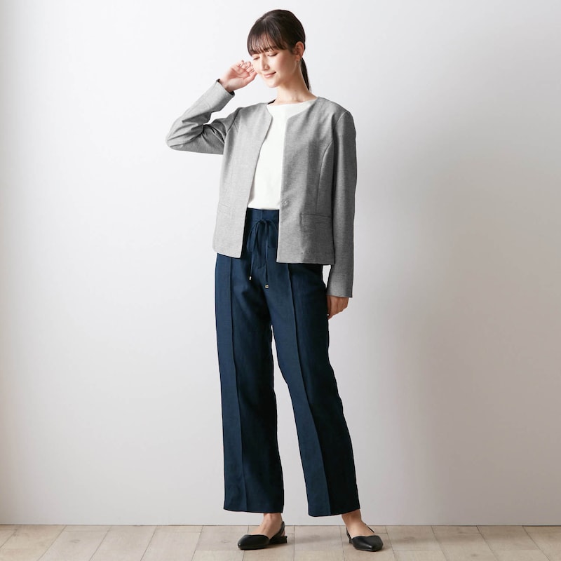 ジャケットインもウエストタックインもごろつかない