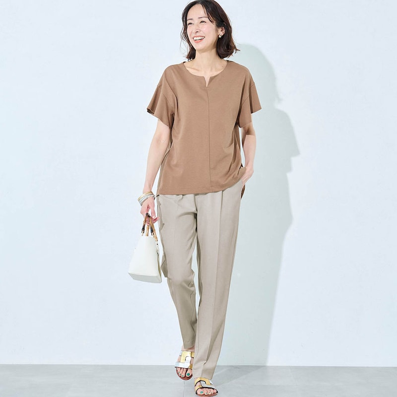 モデル身長169cm／M・股下64cm　※写真は撮影用のため、股下+7cmになります。