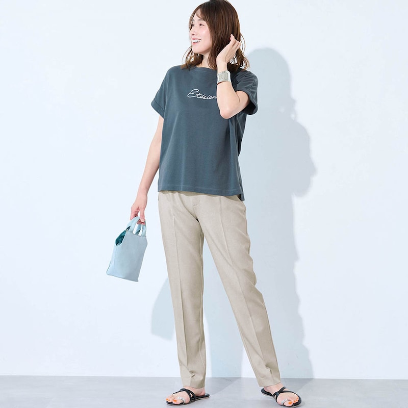 モデル身長168cm／M・股下64cm　※写真は撮影用のため、股下+7cmになります。