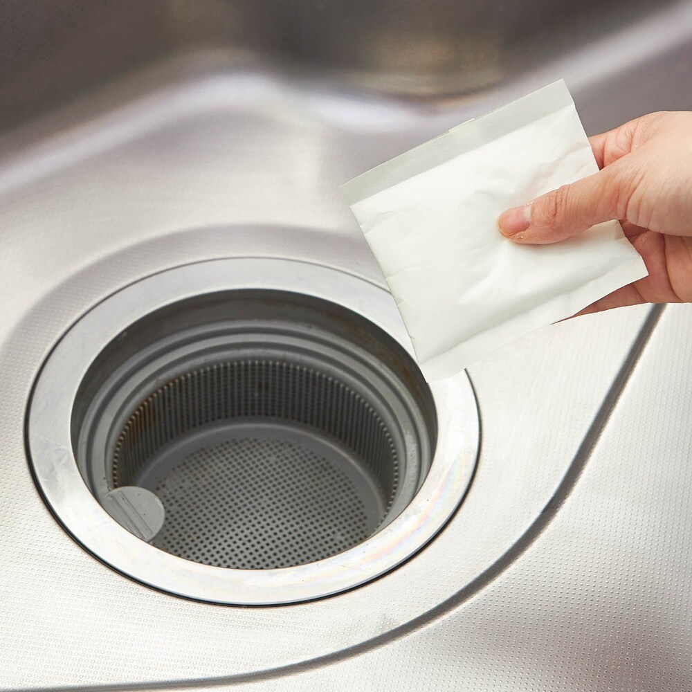 袋のままポンといれてぬるま湯をかけておくだけ簡単排水口用クリーナー水で溶ける特殊な紙を使用個包装の袋が溶けてシュワシュワの泡が汚れを浮かす粉が舞い上がらず、せきこみにくい1時間ほど置いて洗い流すだけで