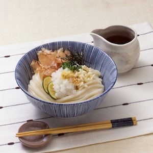 ※調理例
※付属の麺と具材（天かす・かつおぶし）以外はセットに含まれません