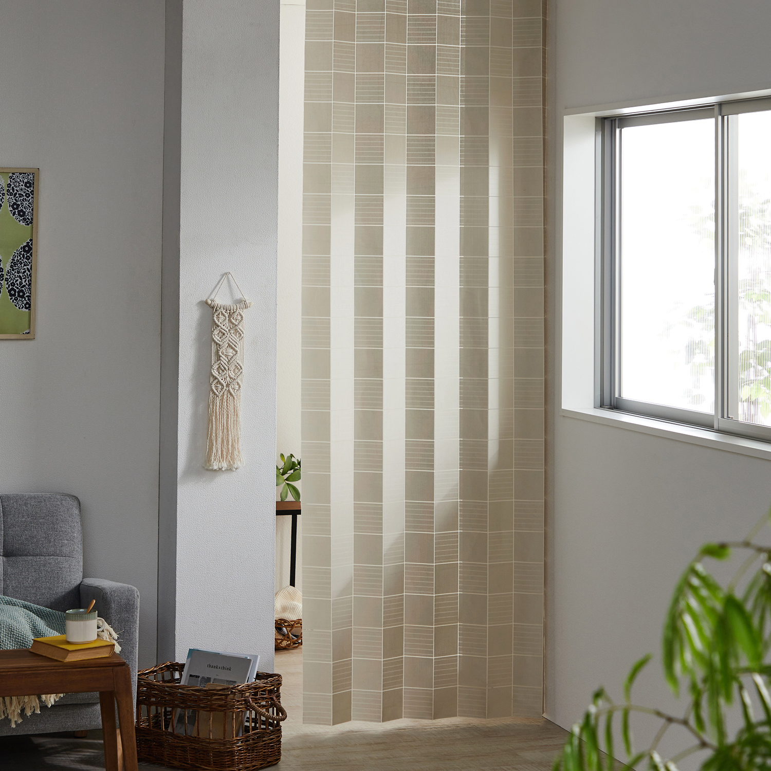 【ベルメゾン】冷気と熱を通しにくい生地を使った間仕切りカーテン 【ベルメゾン】冷気と熱を通しにくい生地を使った間仕切りカーテン