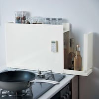 コンロの横に調味料を隠して収納! 