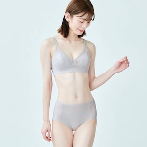 ※別売りのショーツとのセット着用例